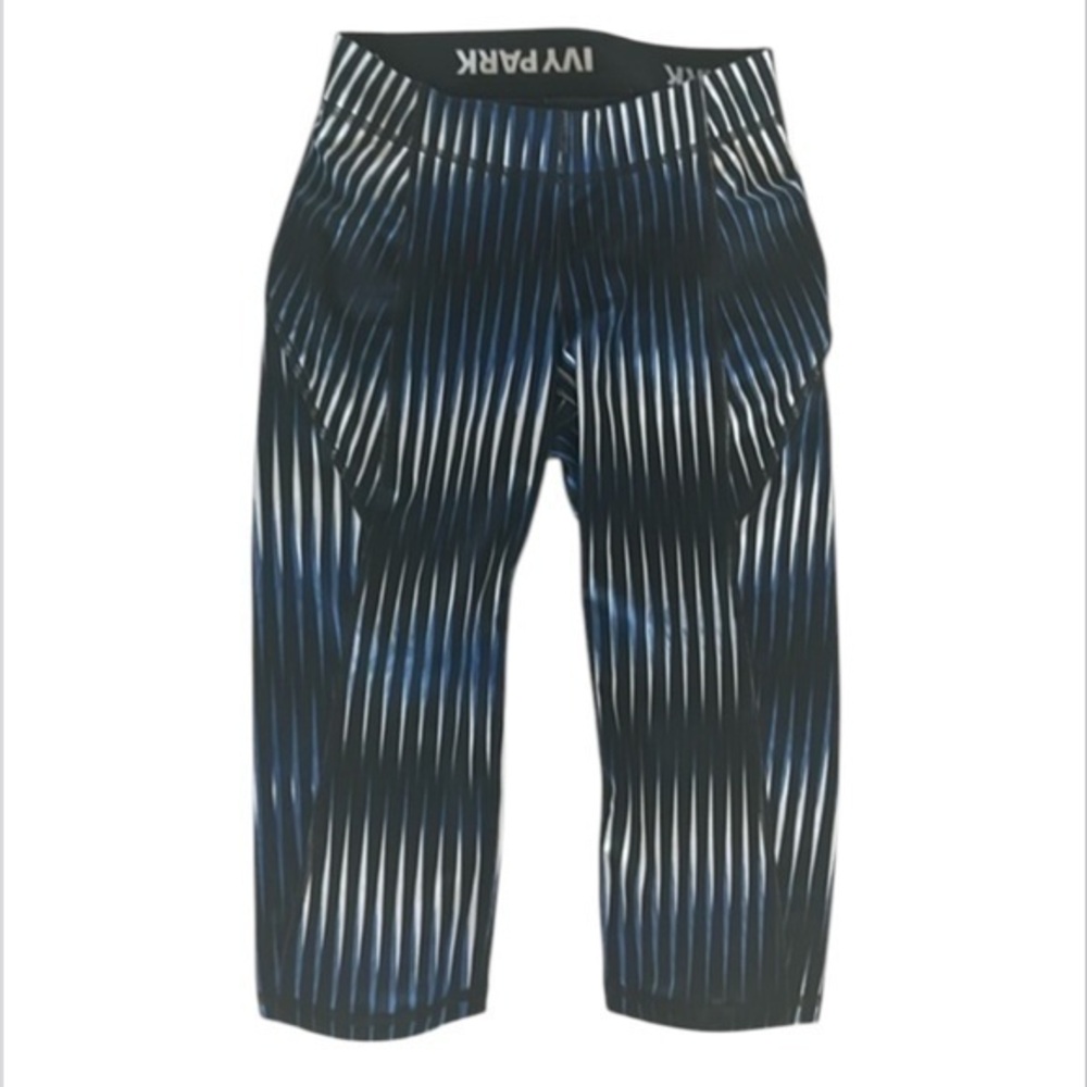 Ivy Park size small workout crop capri leggings pants NWT